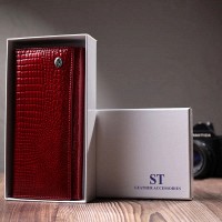 Женский лаковый кожаный кошелек ST Leather 22680 