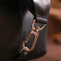 Кожаная косметичка Shvigel 16397 