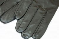 Черные удобные женские перчатки из натуральной кожи
