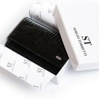 Женский кожаный лаковый кошелек SERGIO TORRETTI FEW214 black