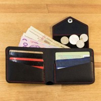 Кожаное портмоне BlankNote 4.2 графит-клубника