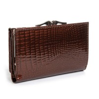 Женский кожаный лаковый кошелек SERGIO TORRETTI FEW214 brown