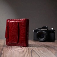 Женский лаковый кожаный кошелек ST Leather 22685 