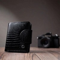 Женский лаковый кожаный кошелек ST Leather 22686 