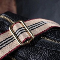Молодежная женская кожаная сумка через плечо Vintage 22262 