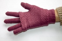 Вязаные розовые женские перчатки-митенки Shust Gloves