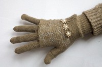 Вязаные бежевые женские перчатки-митенки Shust Gloves