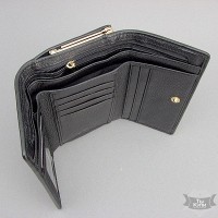 Женский кожаный кошелек с тиснением