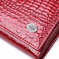 Женский лаковый кожаный кошелек ST Leather 22680 