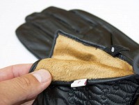 Черные удобные женские перчатки из натуральной кожи