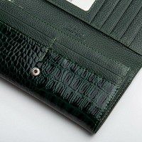 Женский лаковый кожаный кошелек PE DR. BOND PEW501 green
