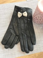 Женские кожаные перчатки Shust Gloves чёрные 373s1 S