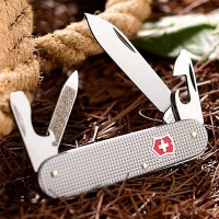 Складной нож Victorinox Cadet 0.2601.26