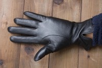 Перчатки женские чёрные кожаные сенсорные 950s2 M Shust Gloves