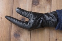Перчатки женские чёрные кожаные сенсорные 950s2 M Shust Gloves