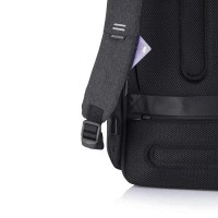 Рюкзак черный антивор XD Design Bobby Hero Regular Black P705.291
