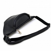 Кожаная черная сумка на пояс Tarwa ra-3036-3md