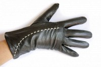 Женские кожаные перчатки Shust Gloves чёрные 418s1 S