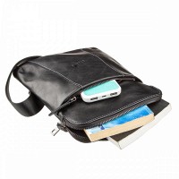 Мужская кожаная черная сумка Shvigel 11177