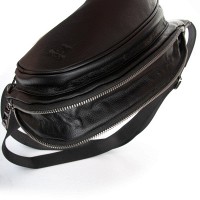Мужская кожаная сумка слинг BRETTON 9186-68 black