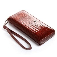 Женский кожаный лаковый кошелек SERGIO TORRETTI FEW38 brown