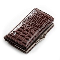 Женский лаковый кожаный кошелек PE DR. BOND PEW214 brown