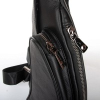 Мужская кожаная сумка слинг BRETTON 9186-68 black