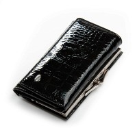 Женский лаковый кожаный кошелек PE DR. BOND PEW214 black