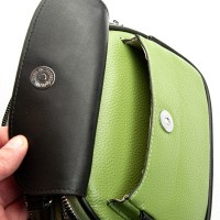 Женский молодежный кожаный клатч ALEX RAI 29052 apple green