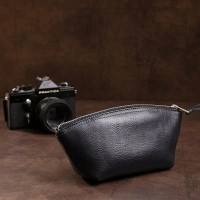 Женская кожаная косметичка GRANDE PELLE 11570
