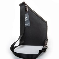 Мужская кожаная сумка слинг BRETTON 9186-50 black