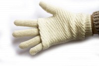 Вязаные белые женские перчатки-митенки Shust Gloves