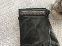 Женские кожаные перчатки Shust Gloves чёрные 747s1 S