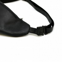 Кожаная черная сумка на пояс Tarwa ra-3036-3md