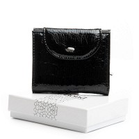Женский лаковый кожаный кошелек PE DR. BOND PEW44-1 black