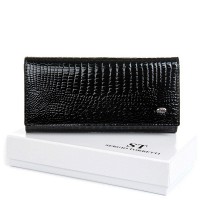 Женский кожаный лаковый кошелек SERGIO TORRETTI FEW1-V black
