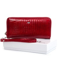 Женский кожаный лаковый кошелек SERGIO TORRETTI FEW38 red