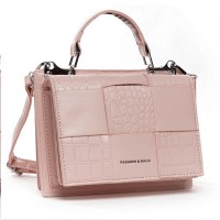 Женская сумочка из кожезаменителя FASHION 22 8905 pink