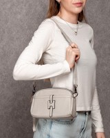 Женский молодежный кожаный клатч ALEX RAI 99102 beige